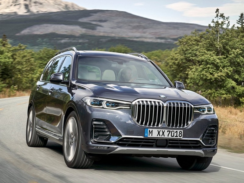 Sedmimístné luxusní SUV BMW X7